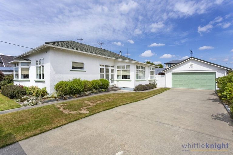 Photo of property in 17 Euston Street, Riccarton, Christchurch, 8041