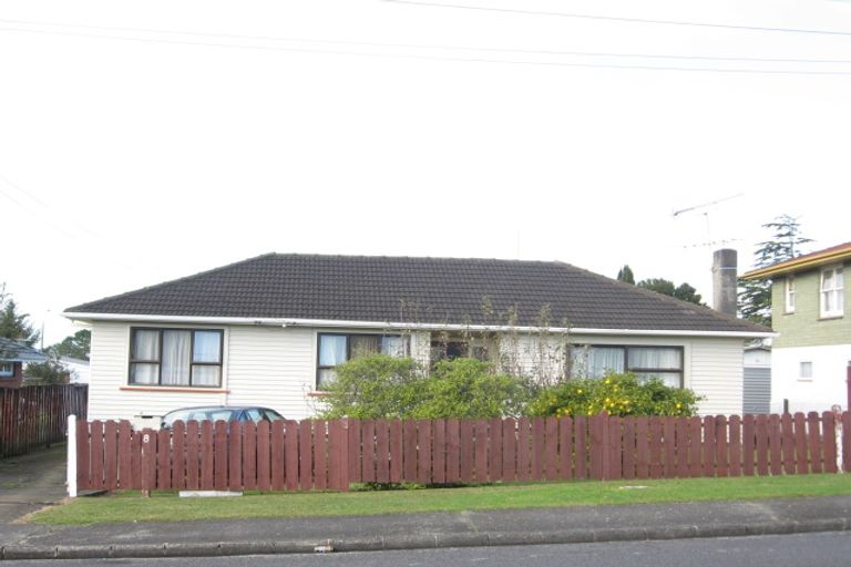 Photo of property in 8 Clayton Road, Manurewa, Auckland, 2102