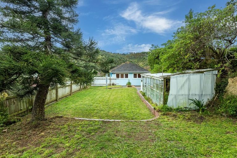 Photo of property in 97 Happy Valley Road, Owhiro Bay, Wellington, 6023