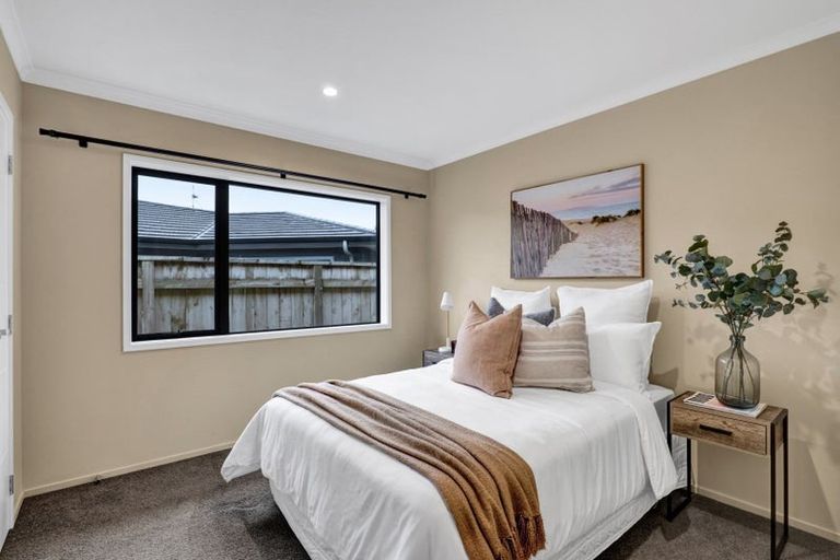 Photo of property in 40 Fernbrook Drive, Hurworth, New Plymouth, 4310