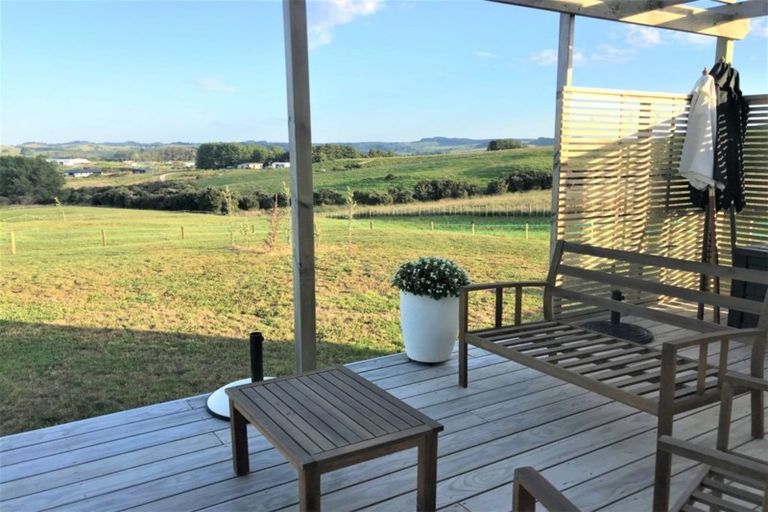 Photo of property in 64 Brown Road, Hakaru, Kaiwaka, 0573