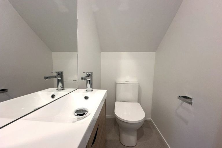 Photo of property in 19 Oyster Drive, Whenuapai, Auckland, 0618