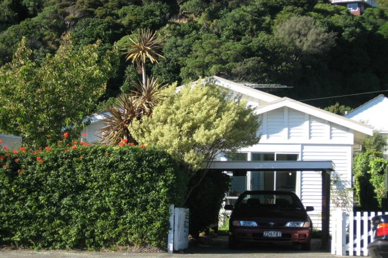 Photo of property in 379 Muritai Road, Eastbourne, Lower Hutt, 5013
