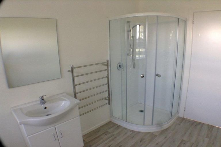 Photo of property in 16 Waipa Street, Birkenhead, Auckland, 0626