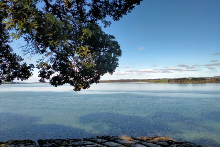 Photo of property in 14d Mclarin Road, Glenbrook, 2681