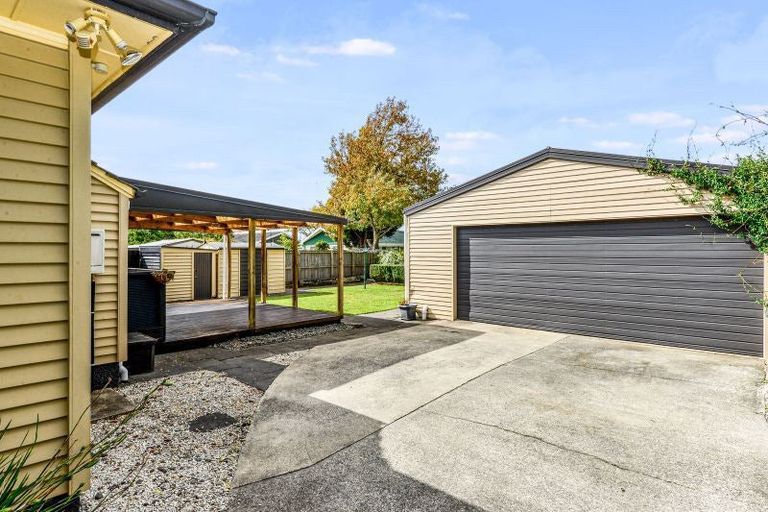 Photo of property in 7 Armitage Place, Fairfield, Hamilton, 3214