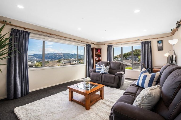 Photo of property in 11 Nelson Avenue, Aotea, Porirua, 5024