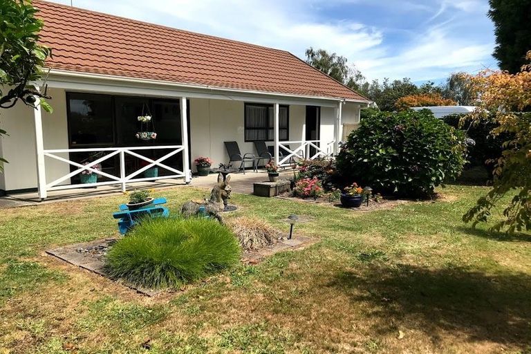 Photo of property in 2 Kingfisher Way, Te Kowhai, Hamilton, 3288