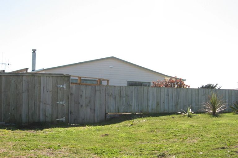 Photo of property in 6 Kawana Grove, Himatangi Beach, Foxton, 4891
