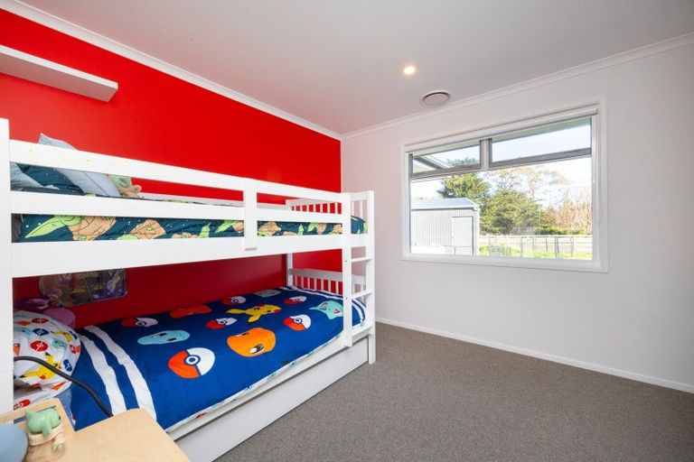 Photo of property in 1 Ashgrove Lane, Ashhurst, Palmerston North, 4470