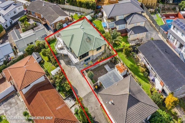 Photo of property in 2/17 Chevis Place, Pakuranga, Auckland, 2010