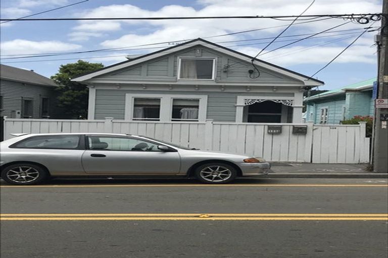 Photo of property in 125 Wallace Street, Mount Cook, Wellington, 6021