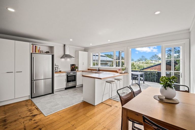 Photo of property in 35 Formby Avenue, Point Chevalier, Auckland, 1022