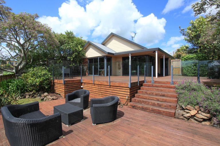 Photo of property in 21 Opotoru Road, Raglan, 3225