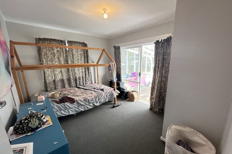 Photo of property in 10 Gills Avenue, Papakura, 2110