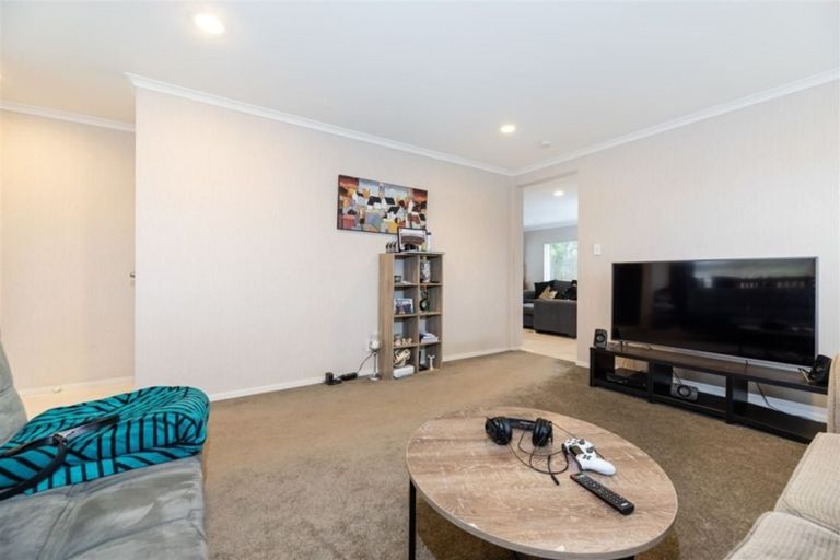 Photo of property in 29 Sarteano Drive, Manurewa, Auckland, 2105