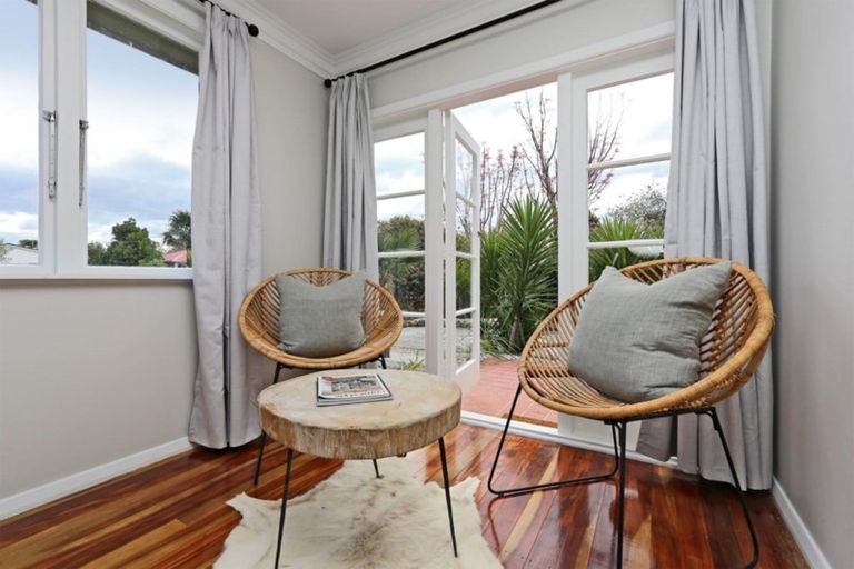 Photo of property in 41 Seddon Crescent, Marewa, Napier, 4110