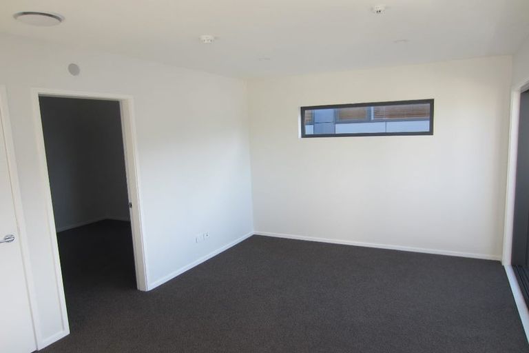 Photo of property in 3/232 Main Road, Tawa, Wellington, 5028
