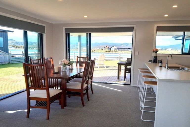 Photo of property in 126 Ngaio Drive, Matarangi, Whitianga, 3592