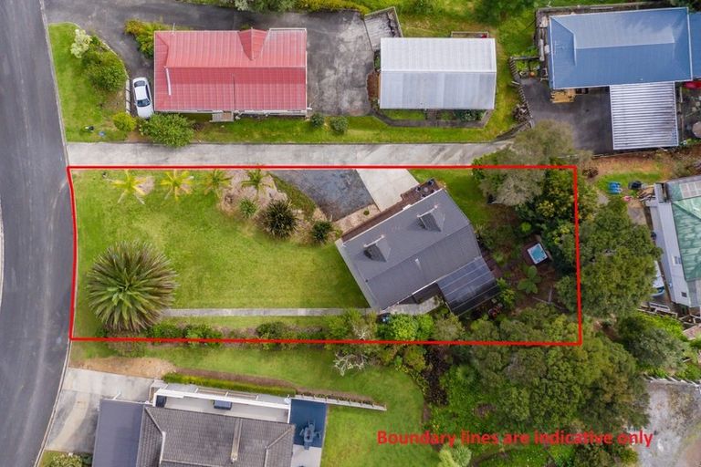 Photo of property in 6 Puketiro Place, Paihia, 0200
