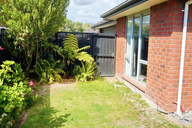 Photo of property in 48 Bayswater Crescent, Bromley, Christchurch, 8062
