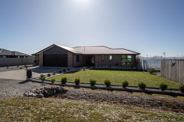 Photo of property in 10 Takutai Terrace, Ruatapu, 7883