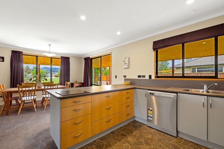 Photo of property in 18 Ash Avenue, Albert Town, Wanaka, 9305