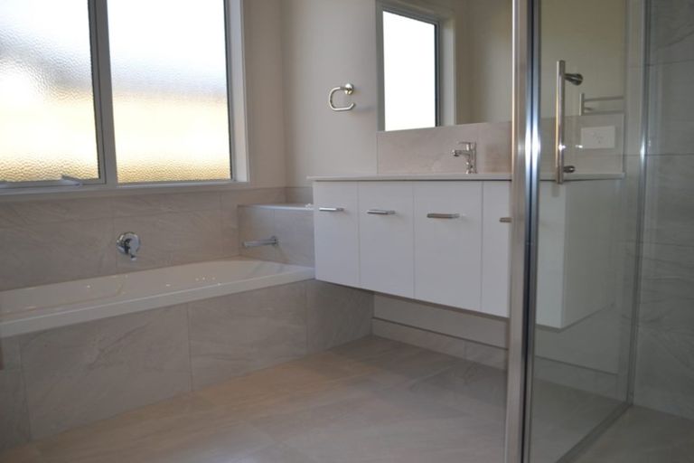 Photo of property in 4 Plantation Way, Papamoa, 3118