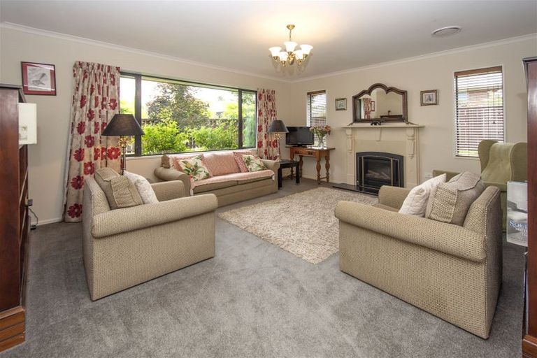 Photo of property in 4 Hillview Place, Amberley, 7410