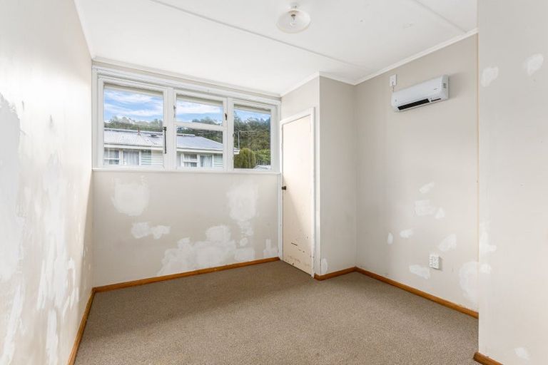 Photo of property in 30-32 Delaney Drive, Stokes Valley, Lower Hutt, 5019