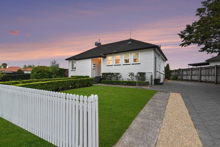 Photo of property in 105 Fairfield Road, Fairfield, Hamilton, 3214