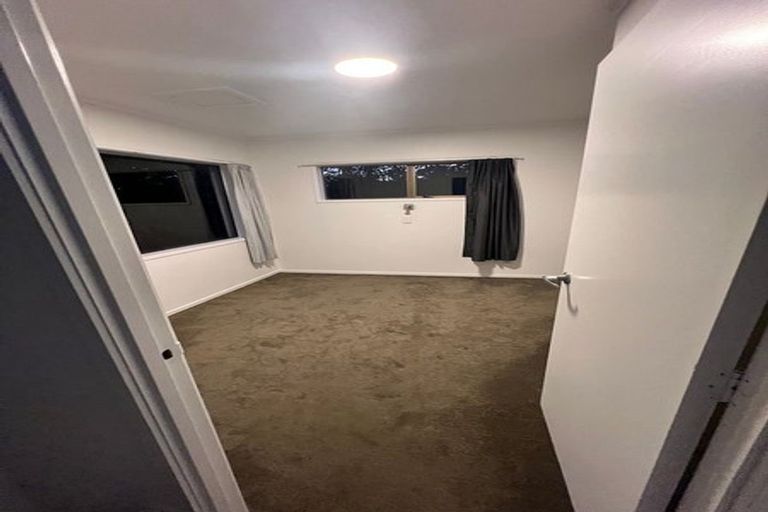 Photo of property in 1/61 Forrest Hill Road, Milford, Auckland, 0620