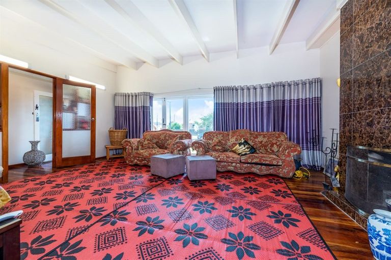 Photo of property in 2a Colin Street, Mangere, Auckland, 2022