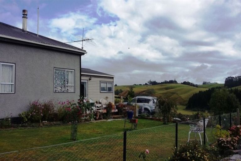 Photo of property in 159 Benhar Road, Benhar, Balclutha, 9272