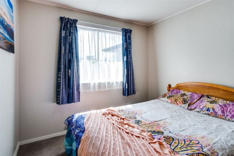 Photo of property in 30 Henley Crescent, Pirimai, Napier, 4112