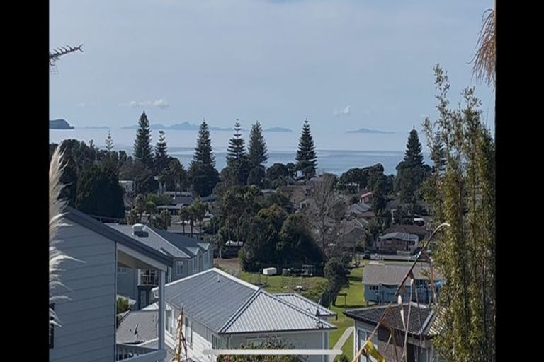 Photo of property in 11a Orewa Heights Crescent, Orewa, 0931