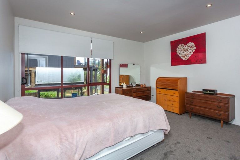 Photo of property in 208 Russell Bruce Place, Onemana, Whangamata, 3691