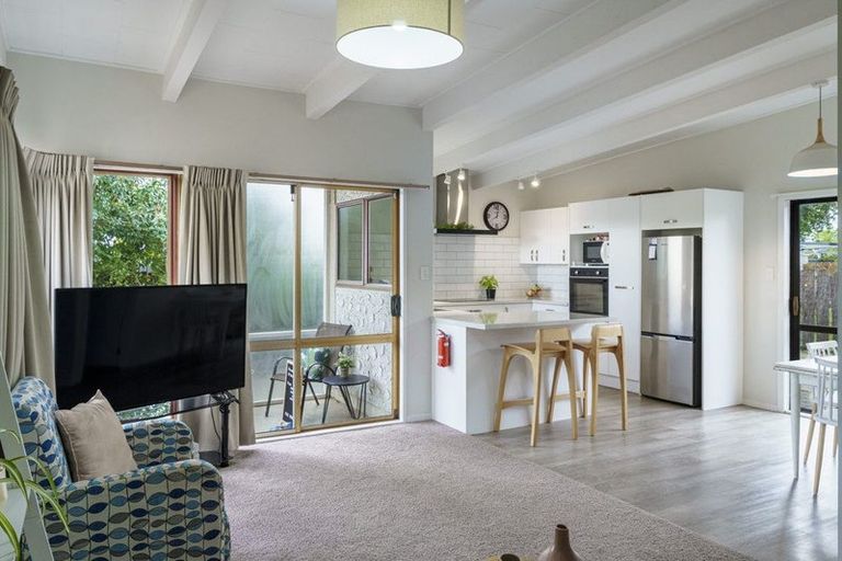 Photo of property in 19 Skerrett Crescent, Tamatea, Napier, 4112