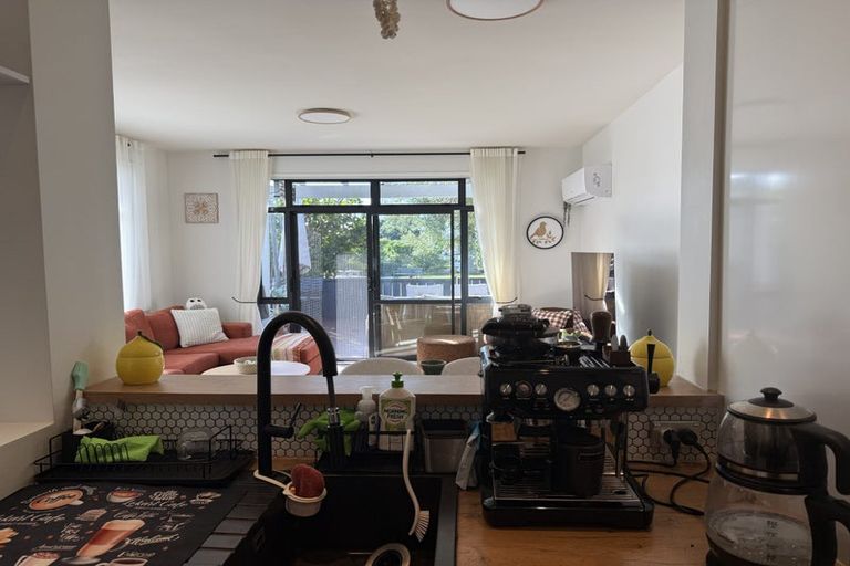 Photo of property in 116/2 Armoy Drive, East Tamaki, Auckland, 2016