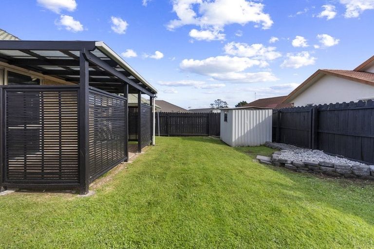 Photo of property in 11 Fernbrook Close, Burswood, Auckland, 2013