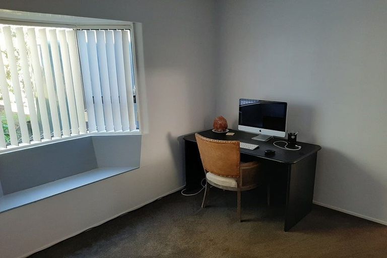 Photo of property in 12 Ozone Road, Stanmore Bay, Whangaparaoa, 0932