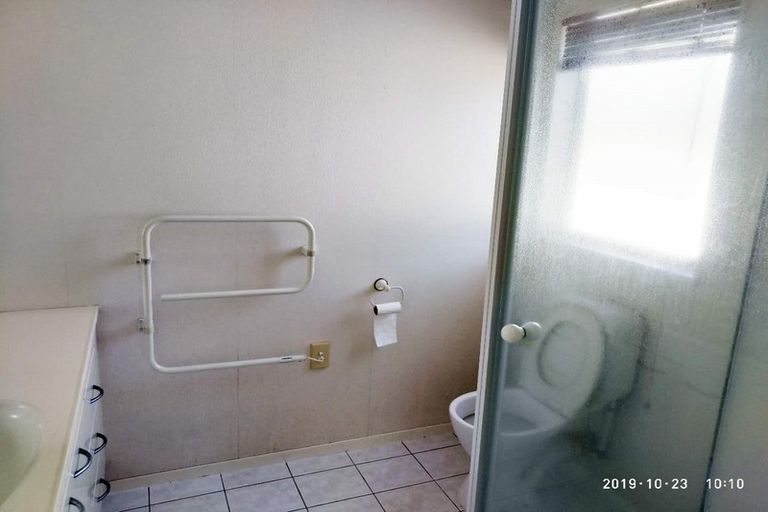 Photo of property in 256 Cascades Road, Botany Downs, Auckland, 2010