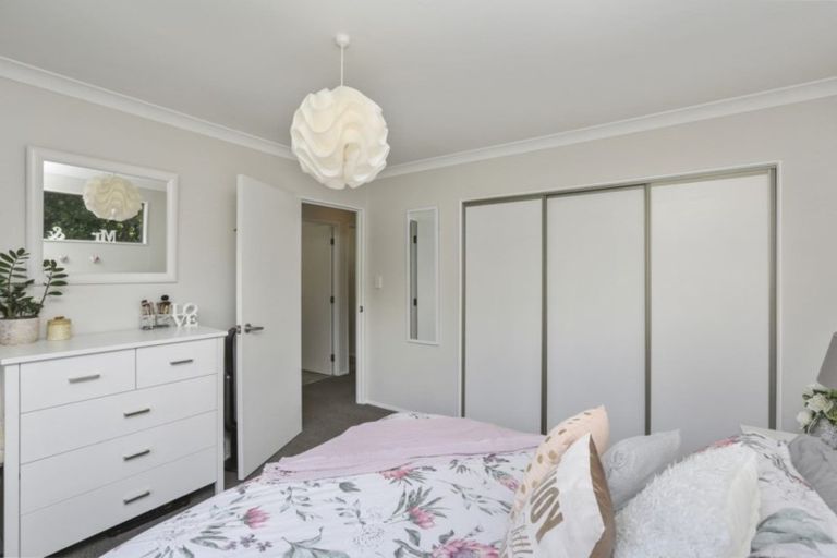 Photo of property in 14 Erica Place, Bell Block, New Plymouth, 4312