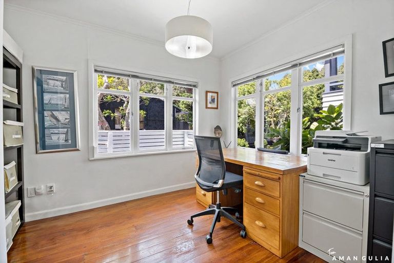 Photo of property in 94 Sylvia Road, Hillcrest, Auckland, 0627