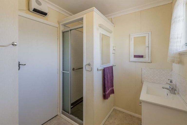 Photo of property in 20 Burn Street, Levin, 5510