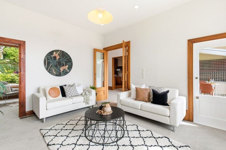 Photo of property in 16 Talavera Terrace, Kelburn, Wellington, 6012