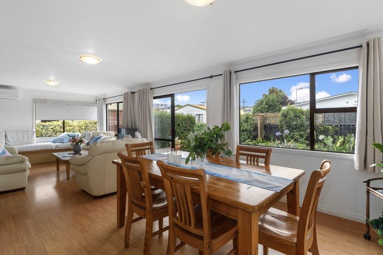 Photo of property in 6 Roys Road, Parkvale, Tauranga, 3112