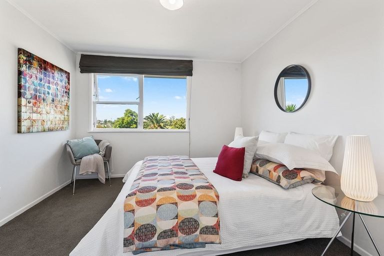 Photo of property in 1/117 Monarch Avenue, Hillcrest, Auckland, 0627