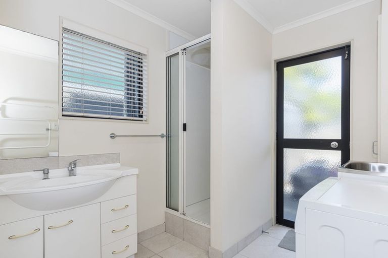 Photo of property in 2/134 Marine Parade, Mount Maunganui, 3116