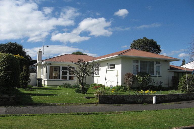 Photo of property in 3 Strathmore Place, Awapuni, Palmerston North, 4412